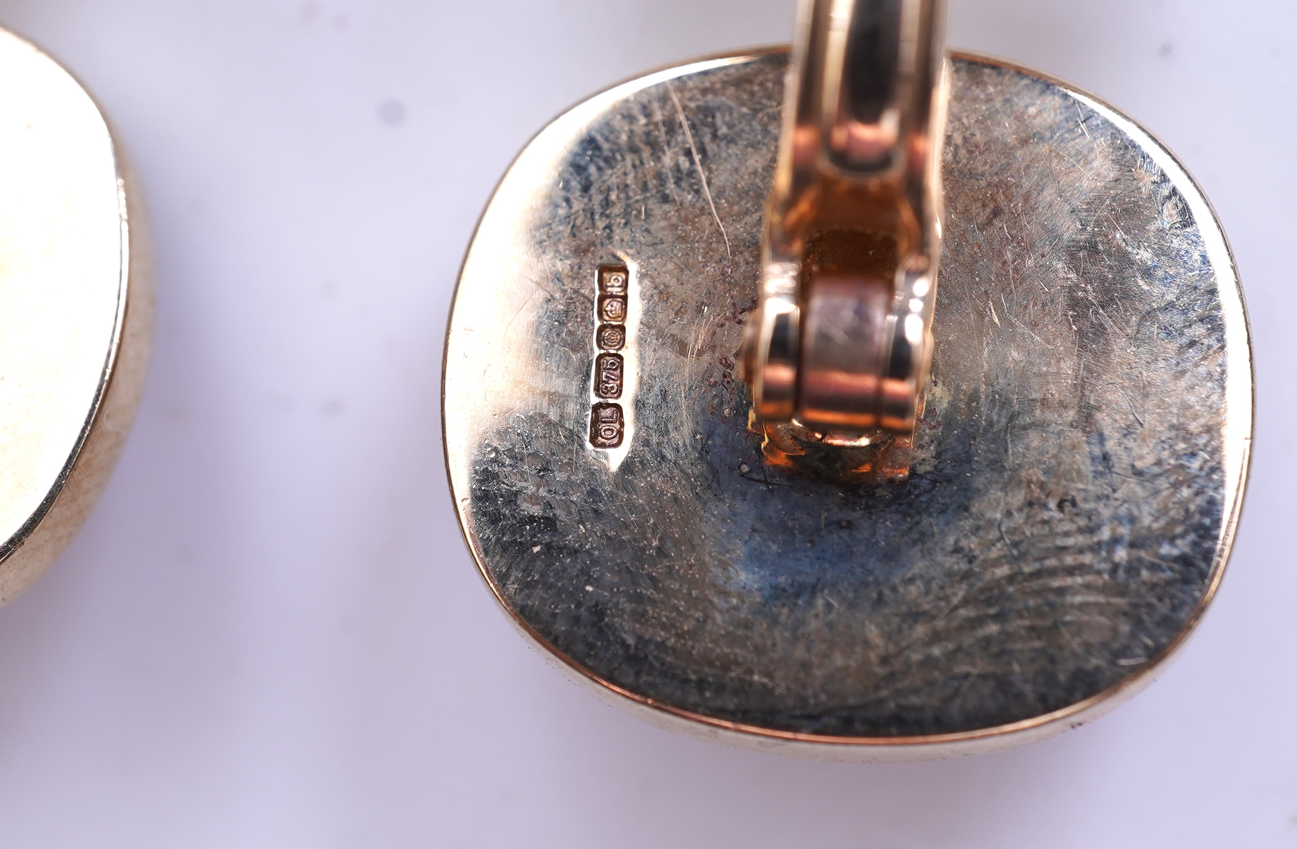 A pair of carnelian cufflinks